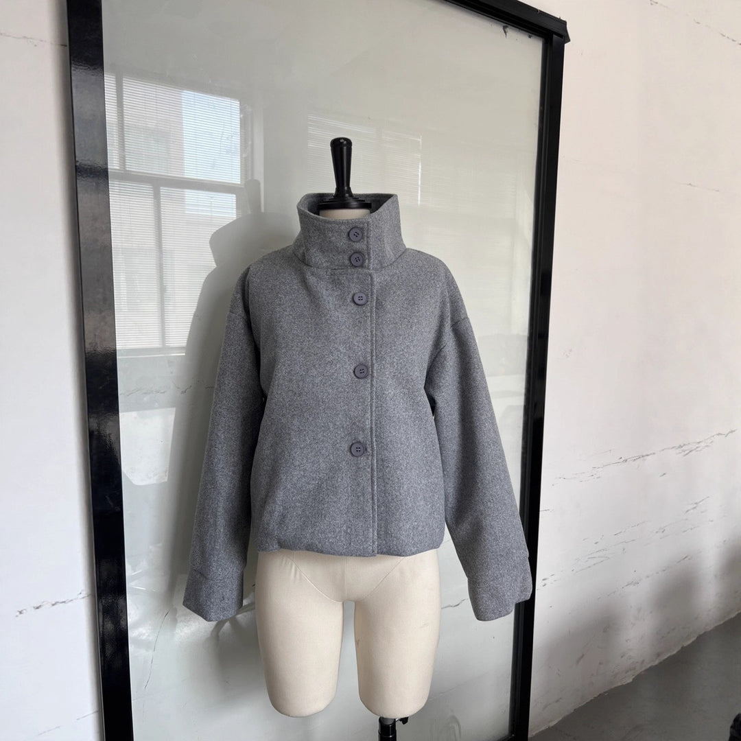 Kvinders mode oversized jakke med højt lukning krave og knapdetaljer Stilla