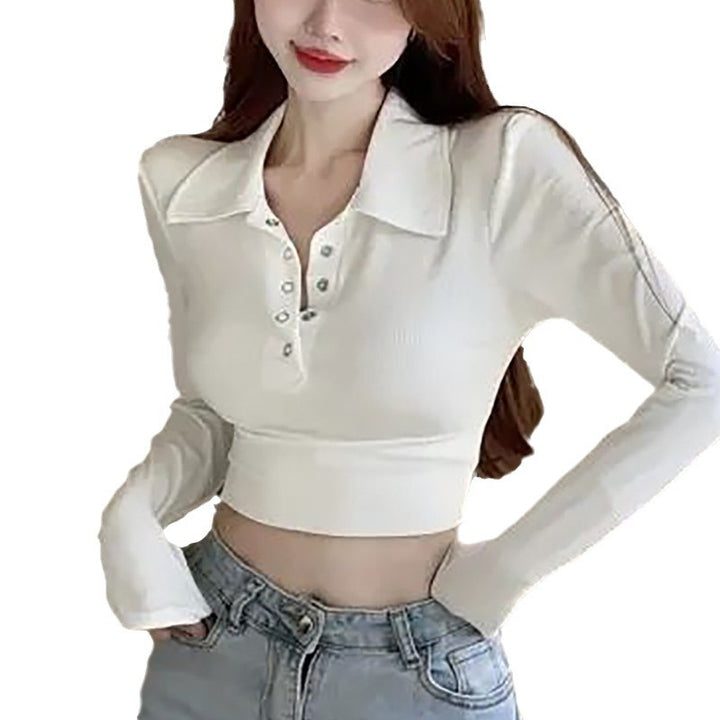 Kvindernes langærmede crop top med klassisk krave og trykknapper