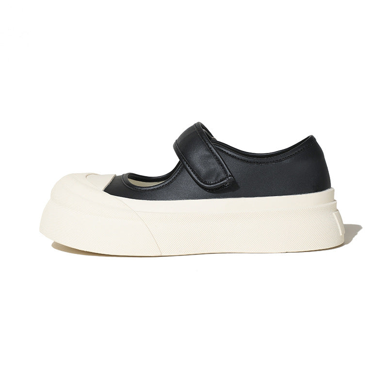 Damernes Behagelige Sneakers med et glinsende overmateriale og justerbar velcro Stilla