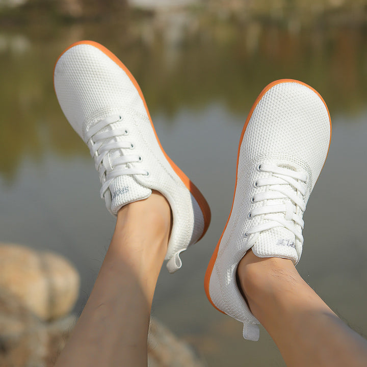 Dame nan føderlighth strik-sneaker med sømløst maskeblædemateriale, luftgennemtrængende struktur og fleksibel mikrozelle-løbsåle Skovae