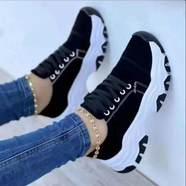 Dame Sporty Sneakers med skridsikker sål og åndbart overmateriale Stilla