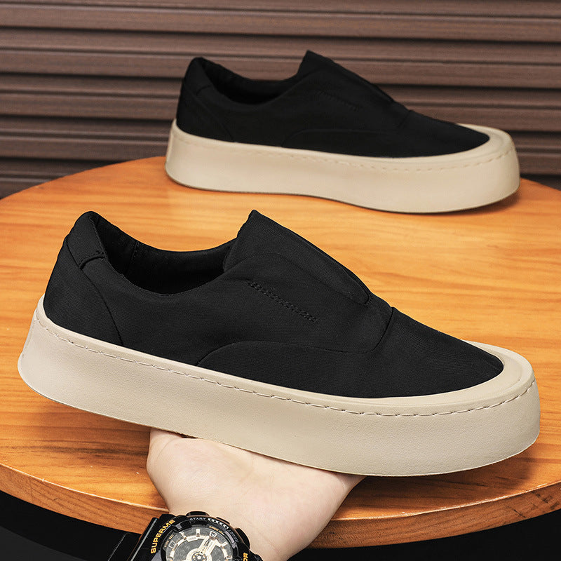 Femme Slip-On Platform Sneakers med elastisk detalje Stilla