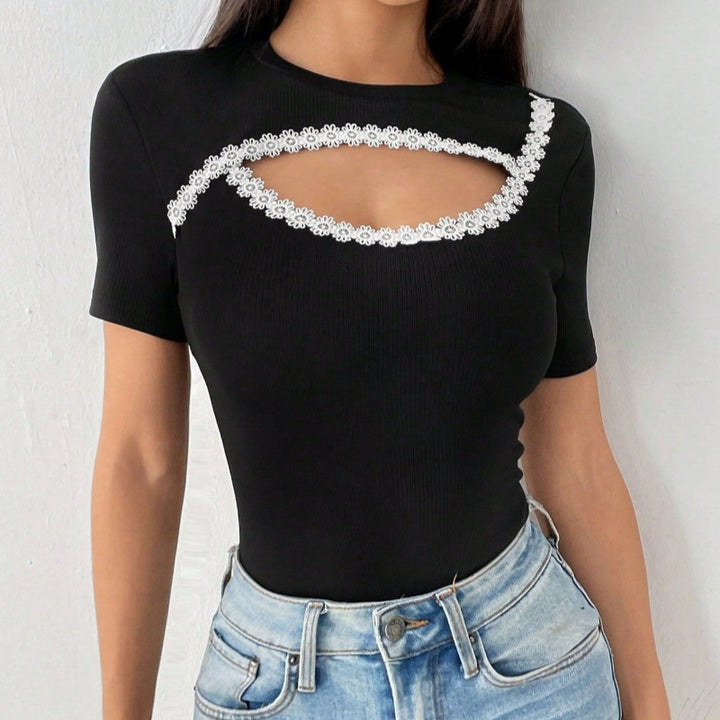 Dame Figurtilpasset Bodysuit med fin blondekant Skovae