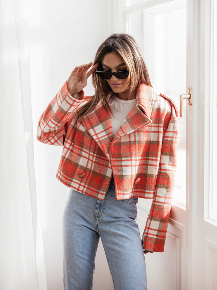 Dameternetternede Cropped Jakke med bredt revers Stilla
