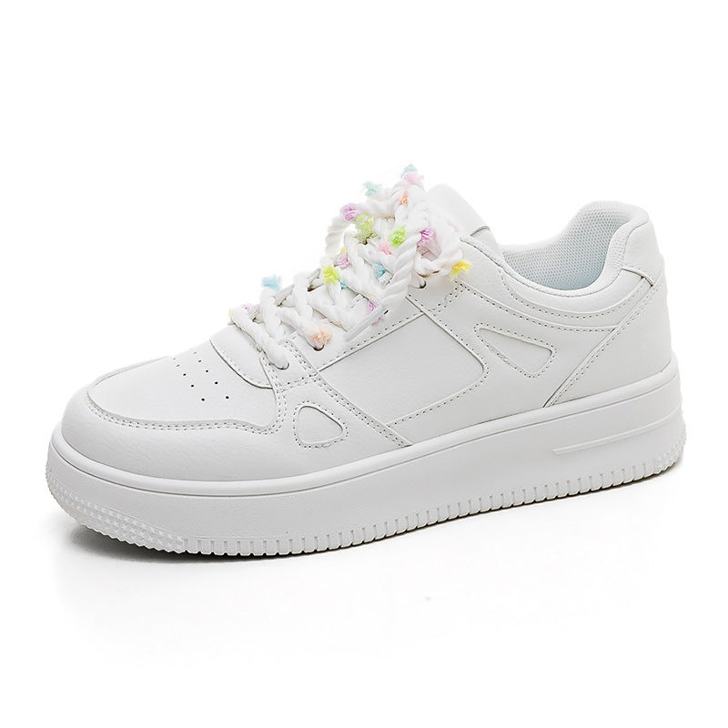 Dame Sneakers i moderne design med farverigt snøresystem og slidstærkt overmateriale Stilla