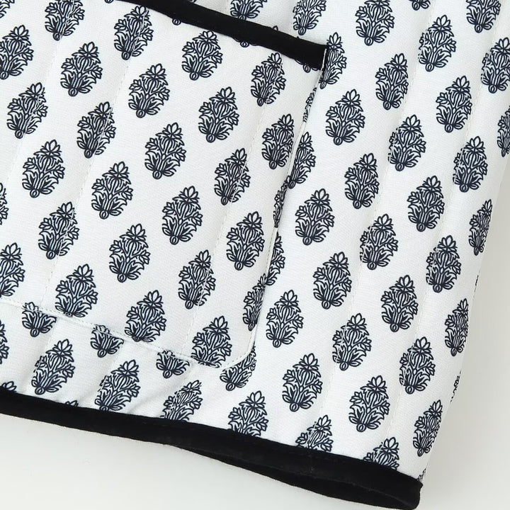 Dame mode kort frakke med blomsterdesign Stilla