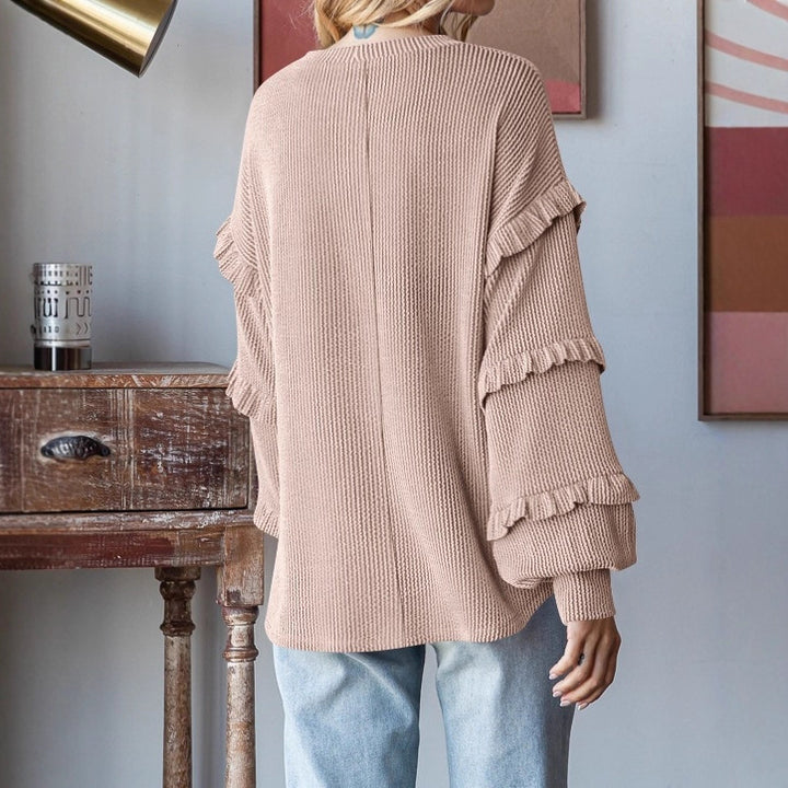 Dame sweater med flæse detaljer og afslappet snit Stilla