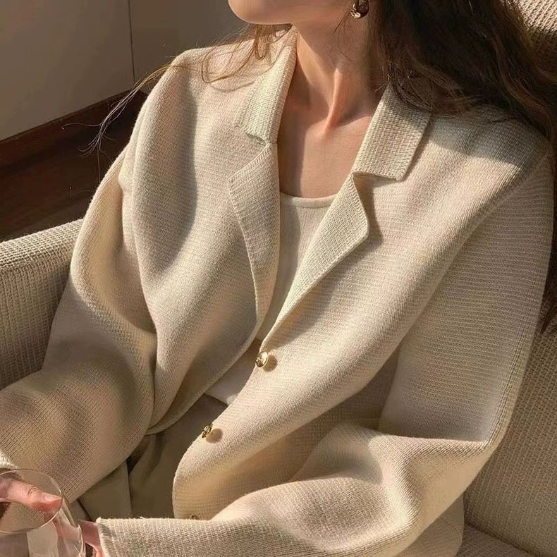 Dame Elegant Boucle Jakke med Gyldne Knapper Stilla