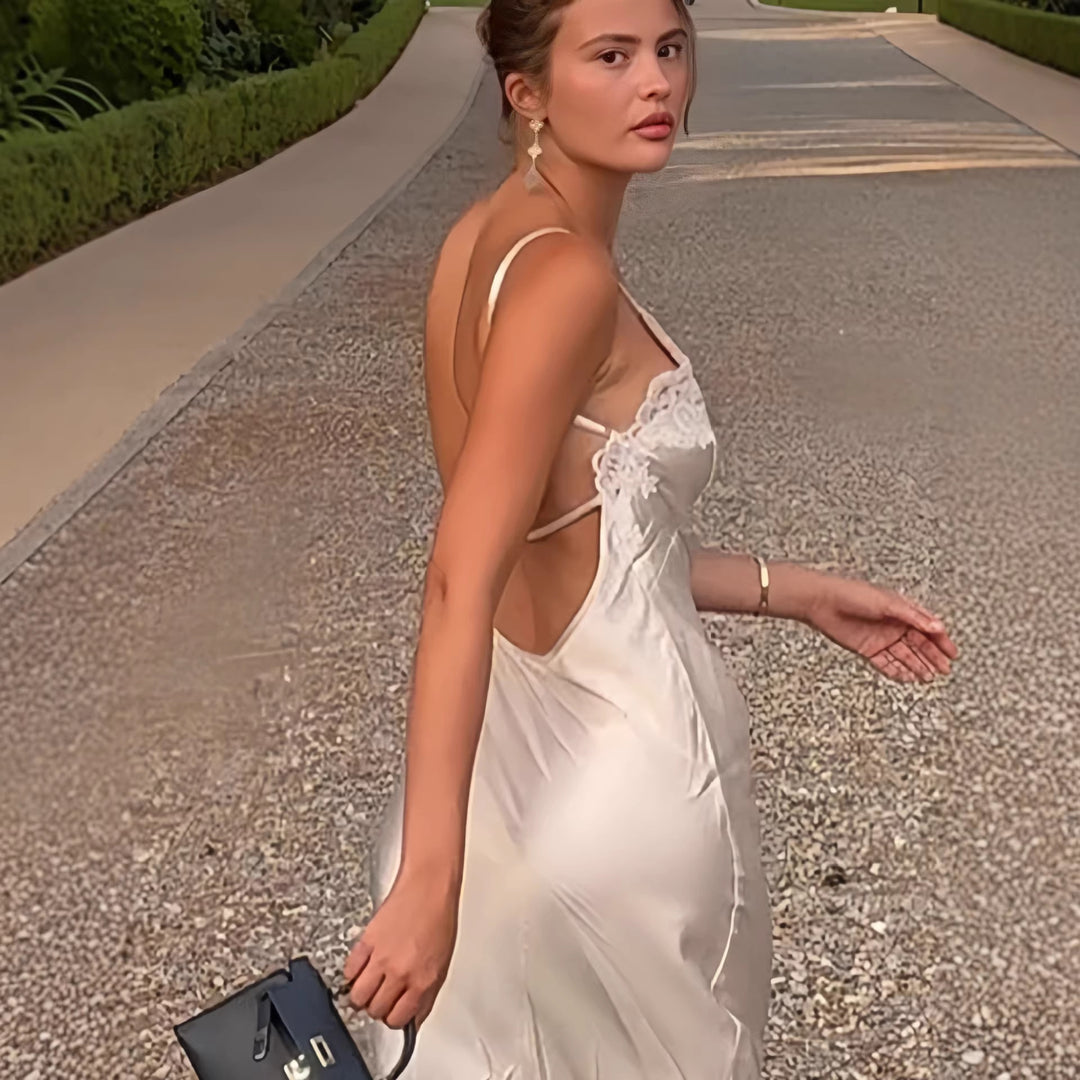 Dame elegant satin maxi kjole med blonder trim og smal strop design Skovae