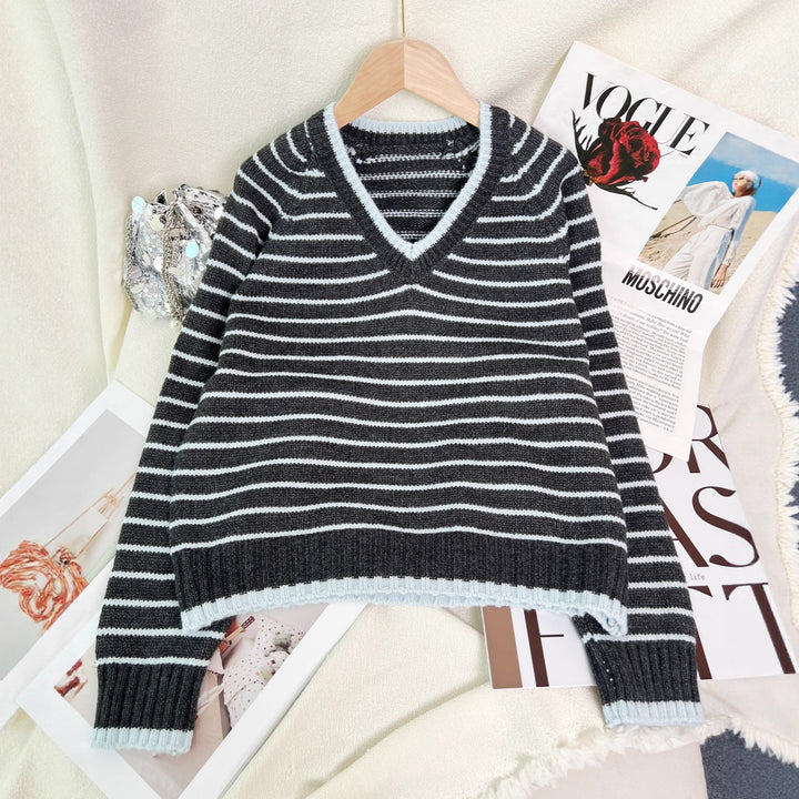 Kvinder stribet V-hals sweater i afslappet stil Stilla