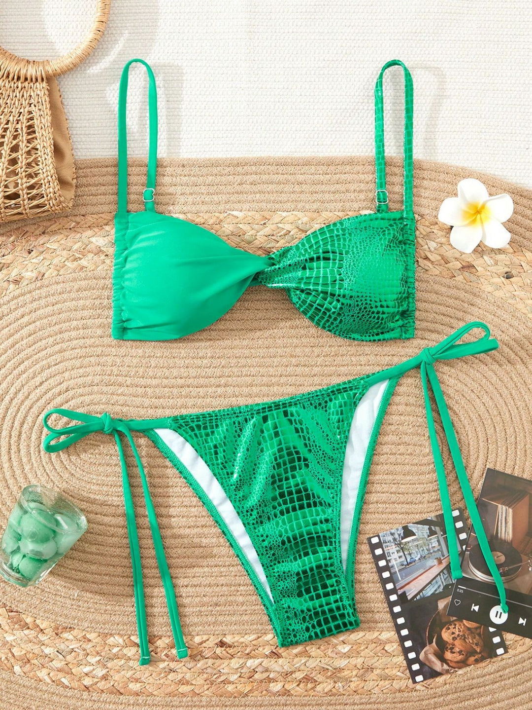 Dame bikini med raffineret dyreprint og justerbare stropper Stilla