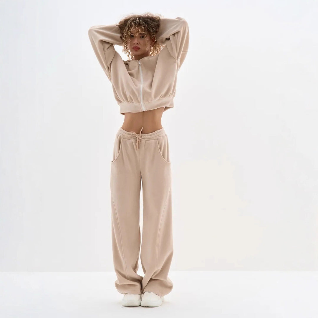 Kvinders cropped hoodie jakke lavet af blødt fleece med lynlås Skovae
