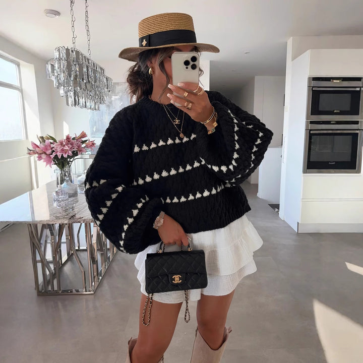 Dame elegant strikket sweater med brede ærmer og grafisk mønster Stilla