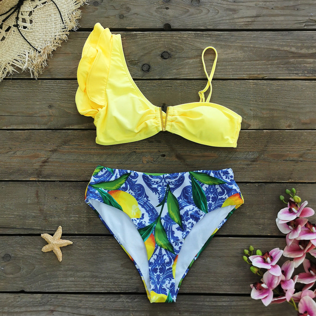 Dame bikini-sæt med flæseoverdel og højt skåret trusse Stilla