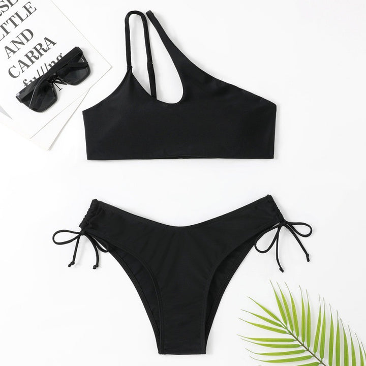 Dame Sporty bikini med asymmetrisk top og justerbare stropper Skovae