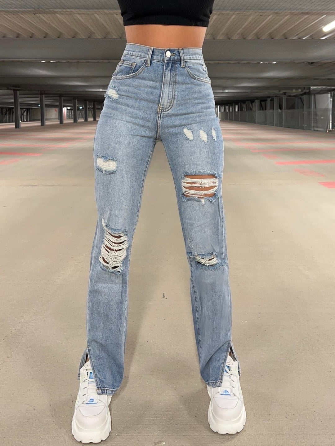 Dame jeansbukser med trendy destroyed-effekt og sidelæg Stilla