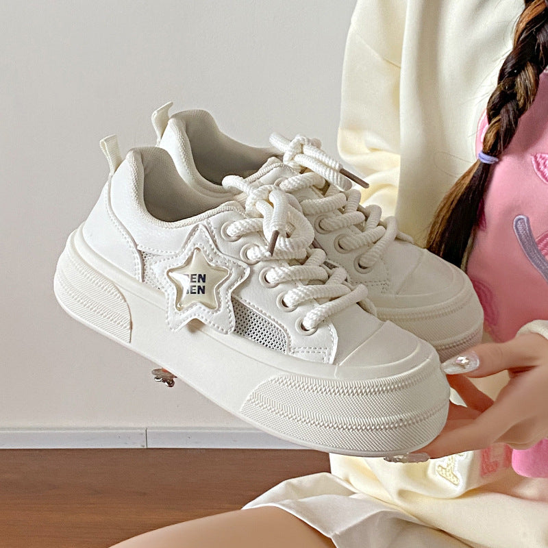 Dame Sneakers med åndbart mesh-overmateriale og trendy plateau sål Stilla