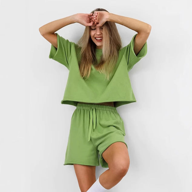 Dame Lækkert fritidssæt med oversized overdel og shorts Stilla