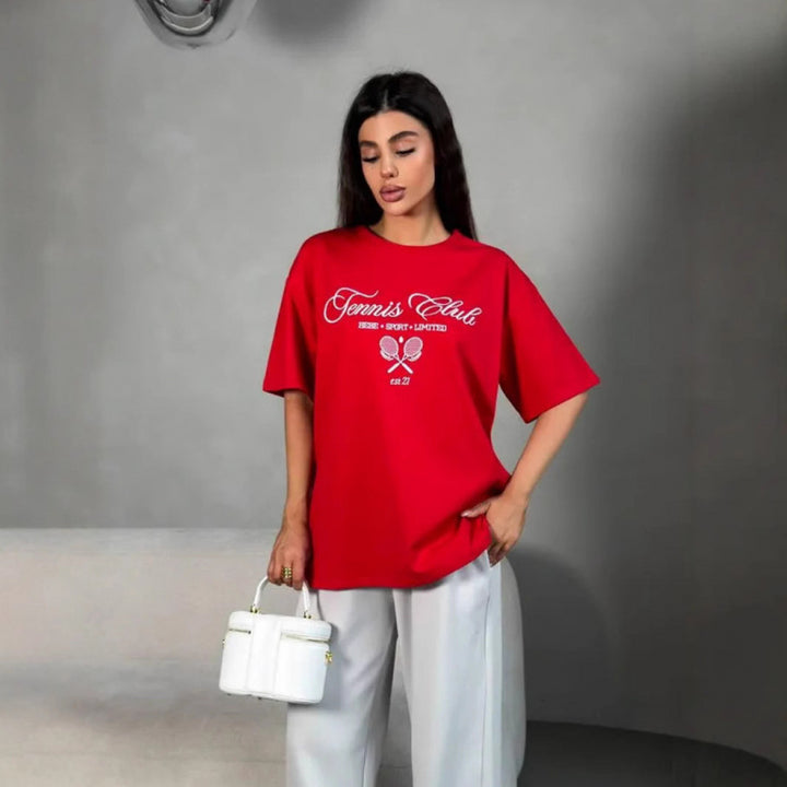 Dame T-shirt med afslappet tennis-design og højkvalitets bomuldsstof Stilla
