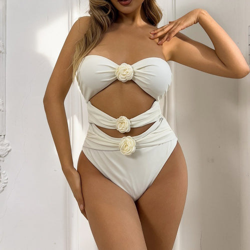 Dame one-piece badedragt med blomsteraccent og asymmetrisk design Stilla