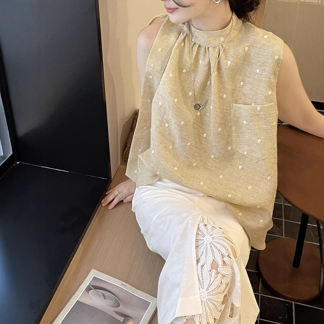 Dame asymmetrisk top med modern snit og fine detaljer Stilla