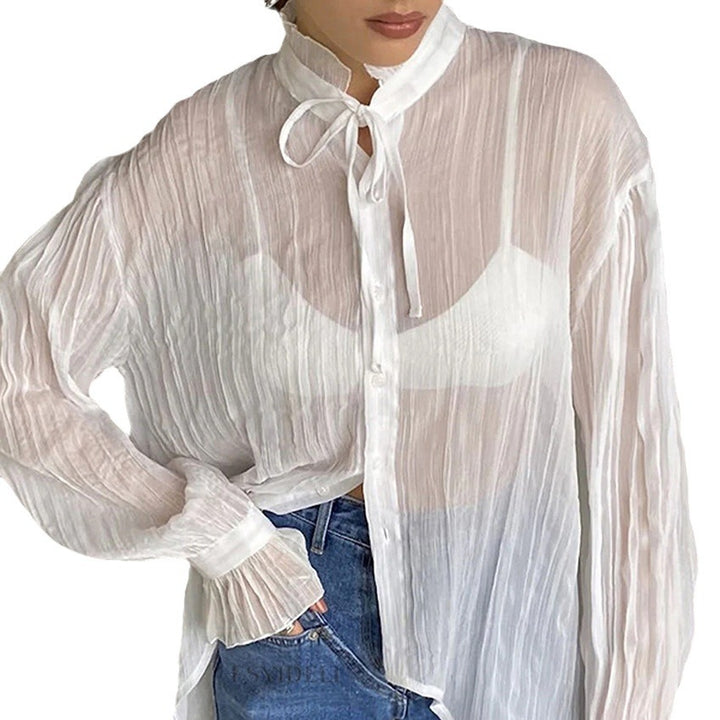 Dame gennemsigtig bluse med elegant ståkrave og legende bindebånd Stilla