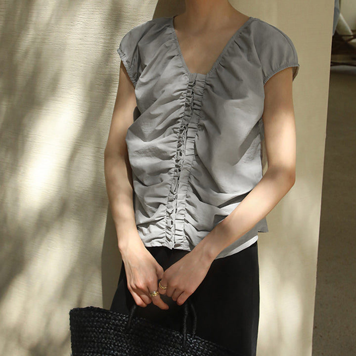 Dame ruffled blouse med elegant V-halsudskæring og fin tekstur Stilla