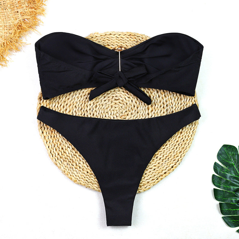Dame bikini-sæt med glamourøs sløjfe og stilfuldt design Stilla