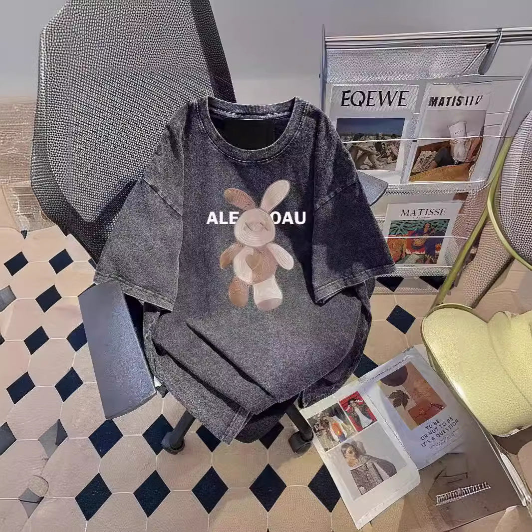 Dame T-shirt med stort Bunny-druck og afslappet snit Stilla
