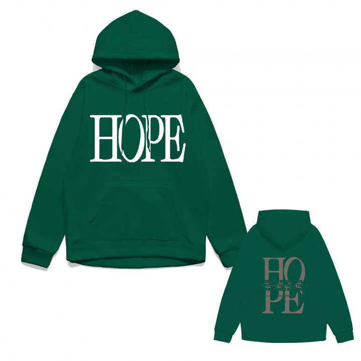 Kvindernes hoodie med iøjnefaldende bogstaver og praktisk designet kængurulomme Skovae