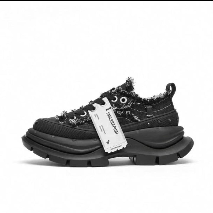 Dame Chunky Sneakers med innovativt design og afslappet raffinement Stilla
