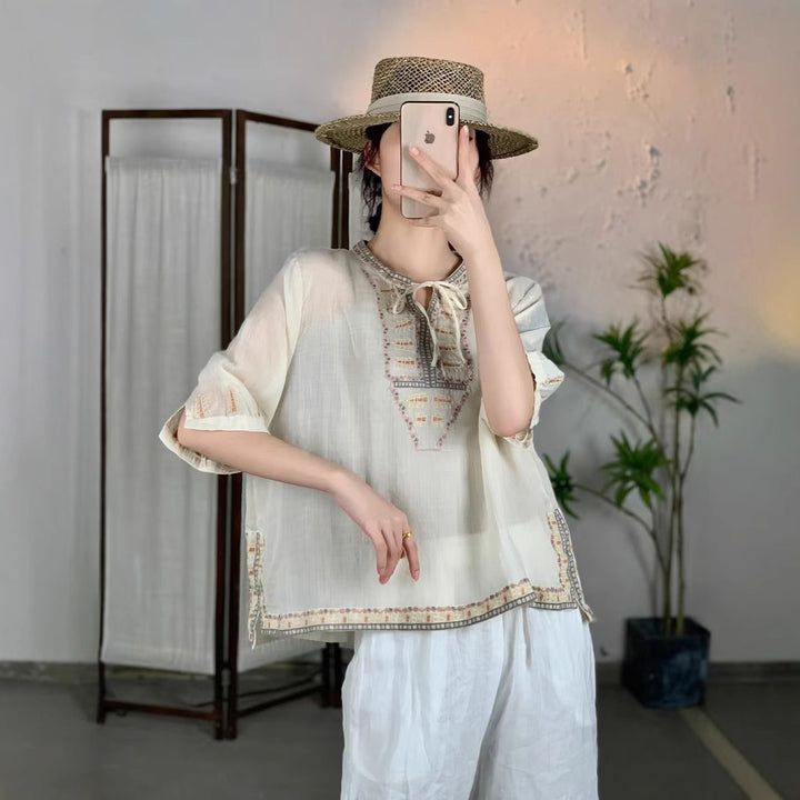 Femme Broderet Sløjfebluse Stilla