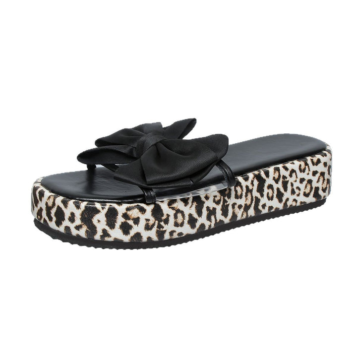 Dame mode sandaler med rynket design og leopardmønster Stilla