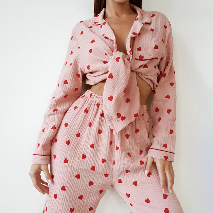 Dame pajamasæt med hjerteprint og elegant knude bluse Stilla