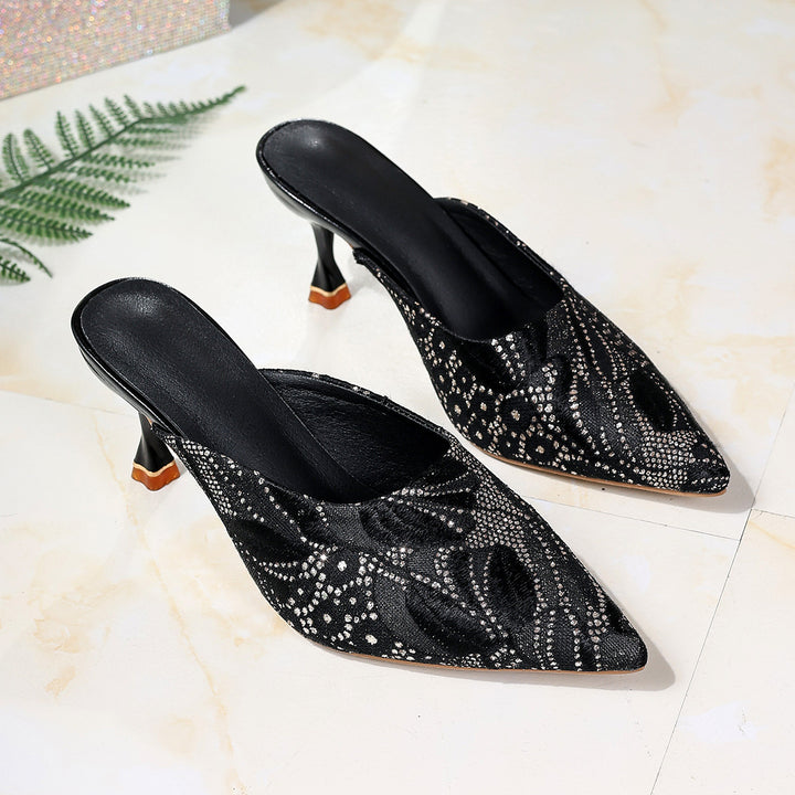 Damer Elegant Pantolette med filigran spidsmønster og stilfuld hældesign Stilla
