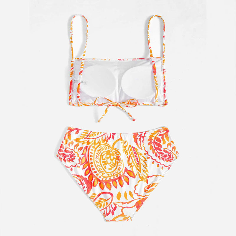 Dame triangel-bikini med glade blomster mønster og elegante ruffles detaljer Skovae