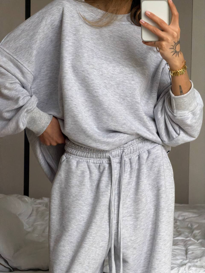 Kvindernes oversized sweatshirt med afslappet pasform og brede manchetter