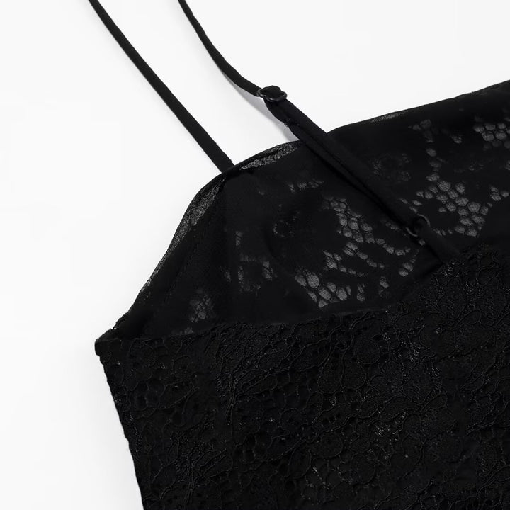 Dame-spids-camisole med asymmetrisk snit og dekorative stropper Skovae