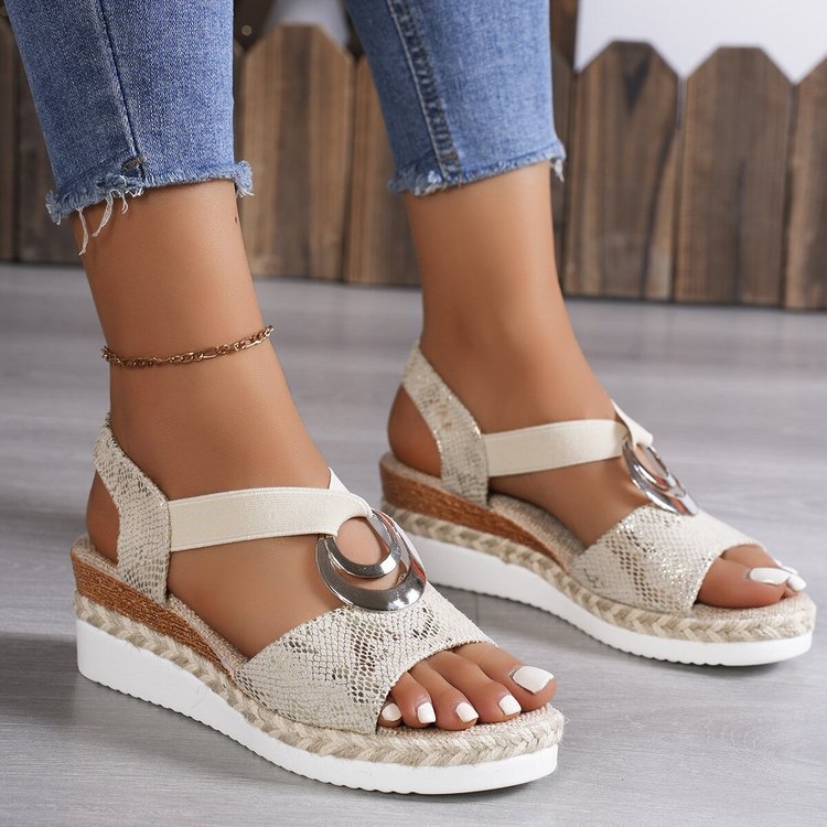 Dame Wedge-sandaler med moderne spænde og polstret fodseng Stilla