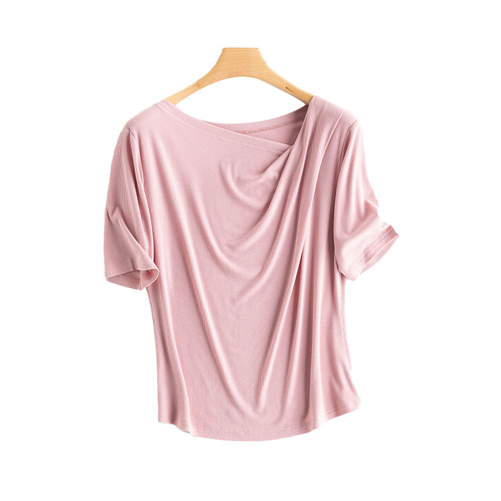 Dame afslappet T-shirt med asymmetrisk udskæring og blødt stof Stilla