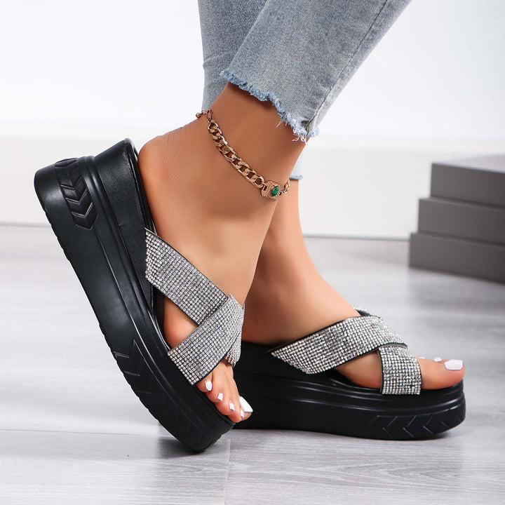 Dame Glamourøse Tåsplit Sandaler med glitrende Krydsremme og moderigtigt Plateau Stilla