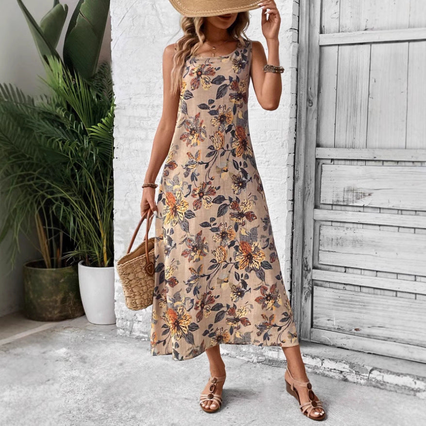 Dame Langt Sommerkjole med blomsterprint og elegant snit Skovae