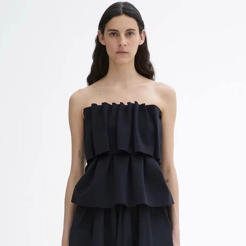 Dame off-shoulder top med voluminøse flæser og flatterende snit Stilla