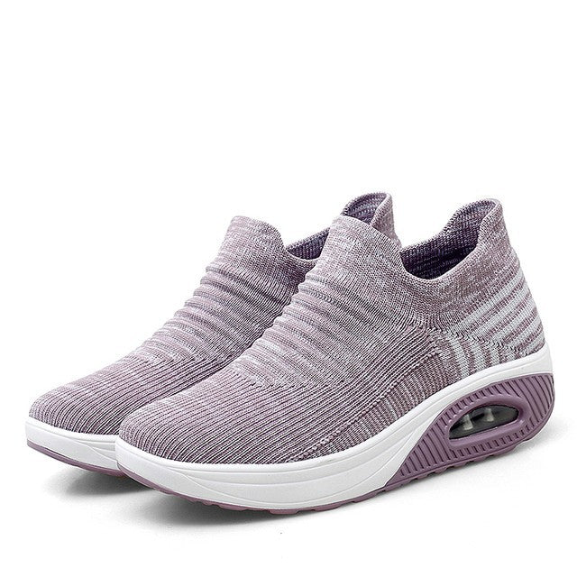 Dame nan strikket slip-on walking sneakers med anatomisk pronationsstøtte, luftpolstret mellemsål og sok-lignende skafte Skovae