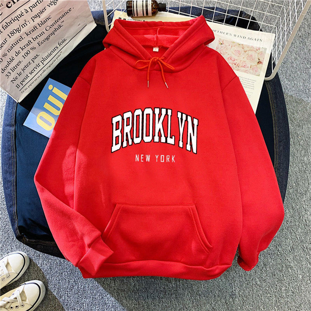 Kvinders hoodie med stilfuld Brooklyn print Skovae