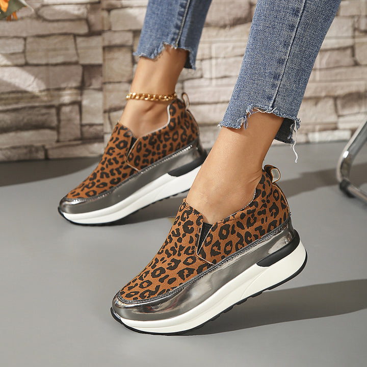 Dame Slip-On Sneakers med flettet overdel og trendy hælhøjde Stilla