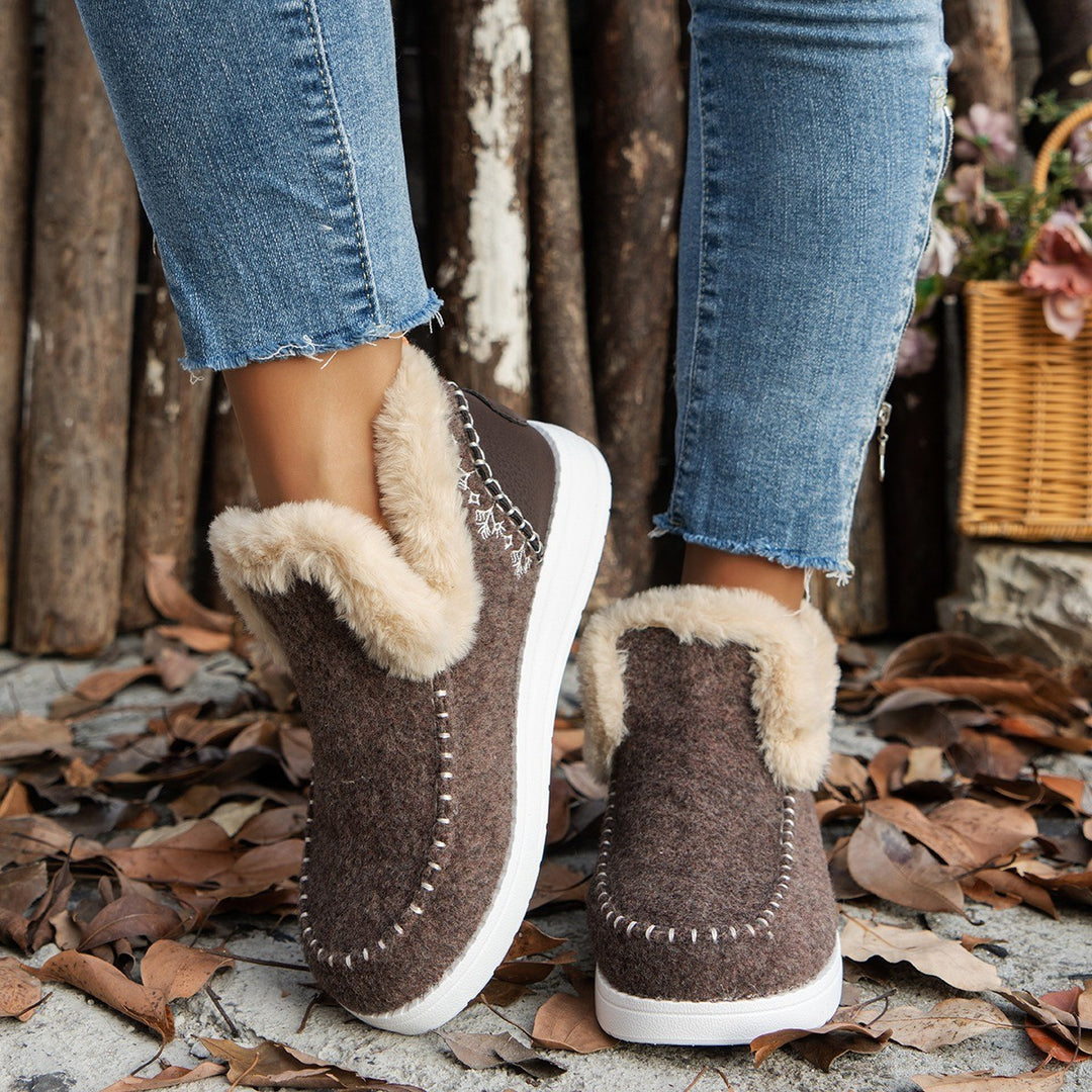 Dame Varm foerede hjemmesko med praktisk slip-on design og skridsikker sål Stilla