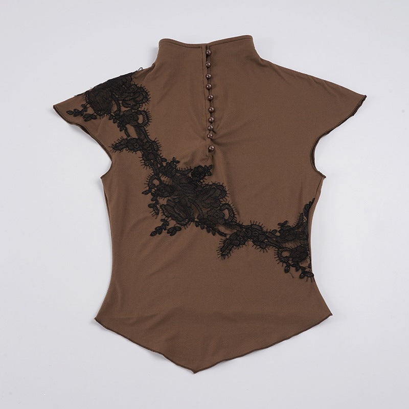 Dame Elegant spids bluse med moderigtigt krave og raffinerede knapdetaljer Skovae