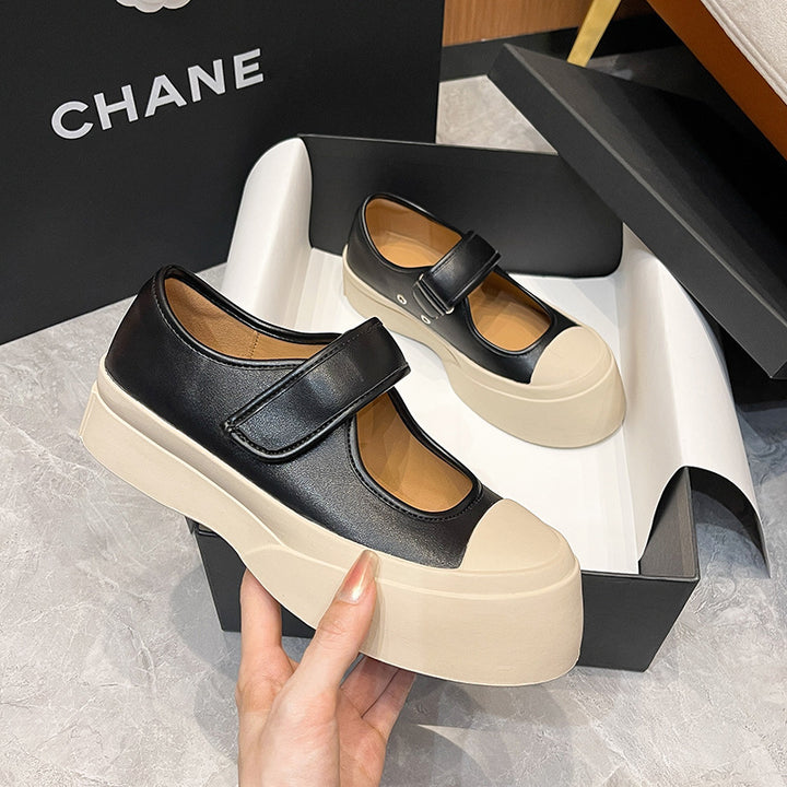 Damer Plateau-Sneaker med justerbar velcro og robust sålprofil Stilla
