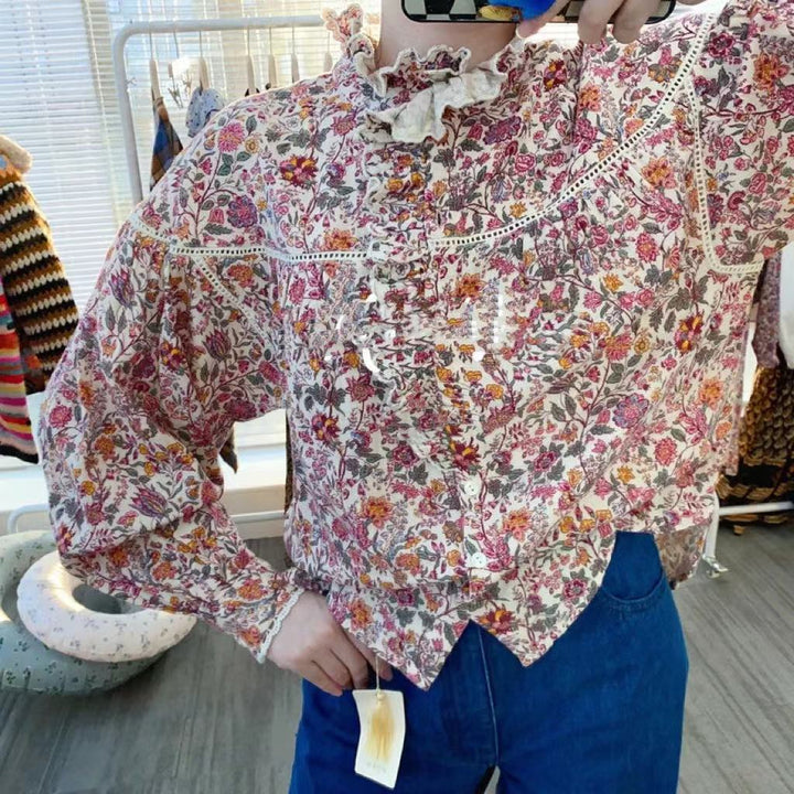 Dame Elegante Bluse med Ruffle detaljer og floral design Stilla